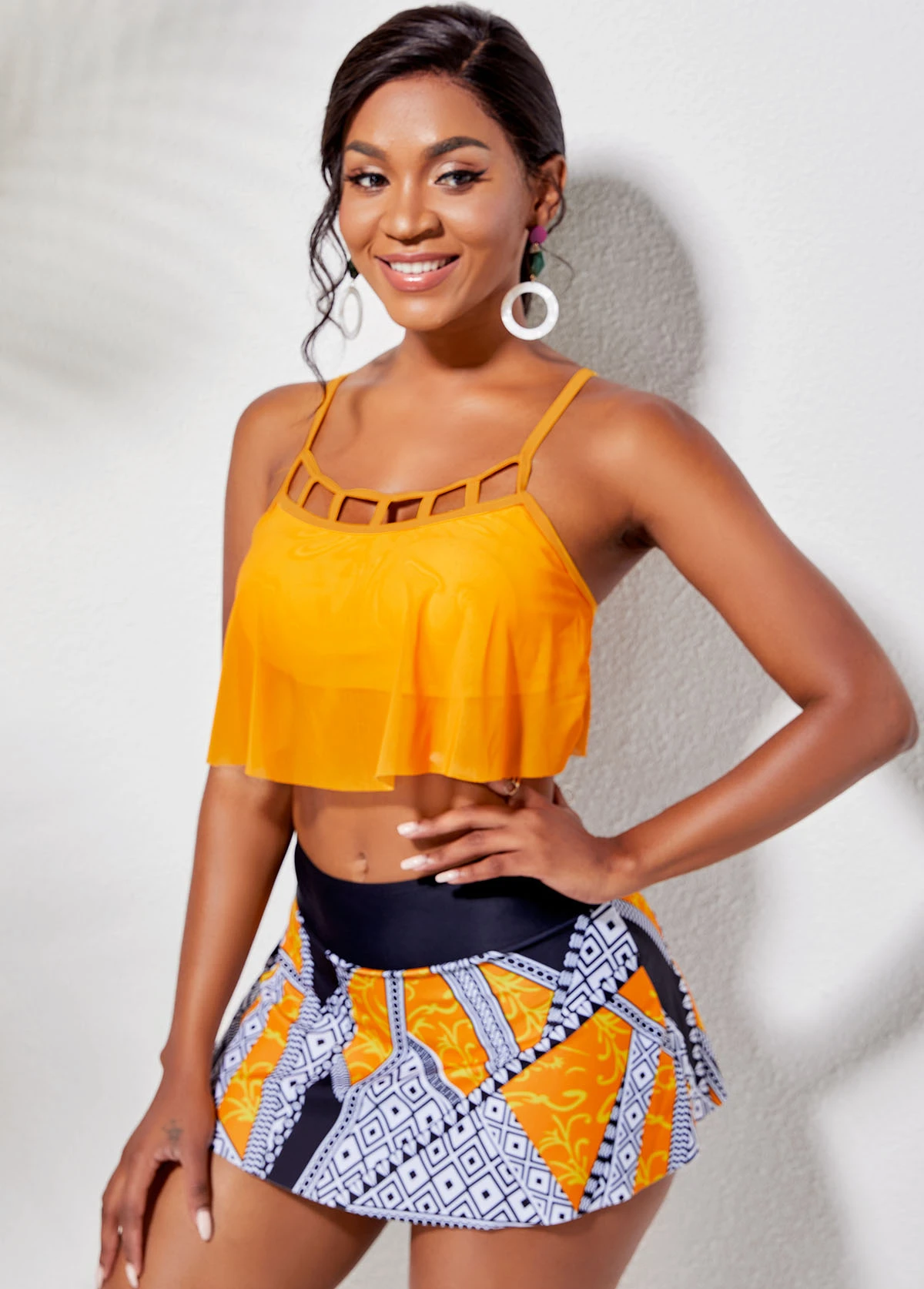 Cage Neck Overlay Top And Printed Pantskirt 3 Cage Neck Overlay Top And Printed Pantskirt - Image 3