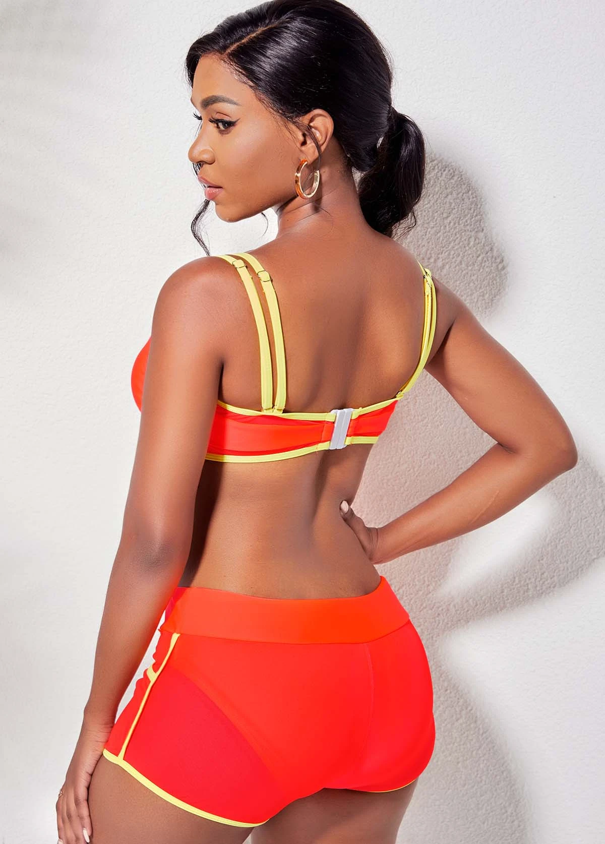 Double Strap Tie Front Contrast Piping Bikini Set 3 Double Strap Tie Front Contrast Piping Bikini Set - Image 3